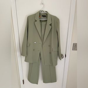 VICI Green Blazer Suit Set Size Small